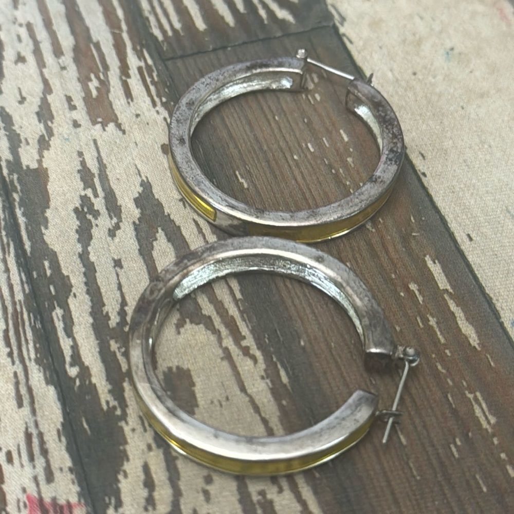 💝 RARE! VTG *Givenchy* 1.5” Yellow Inlaid Enamel Hoop Earrings READ - Picture 14 of 14